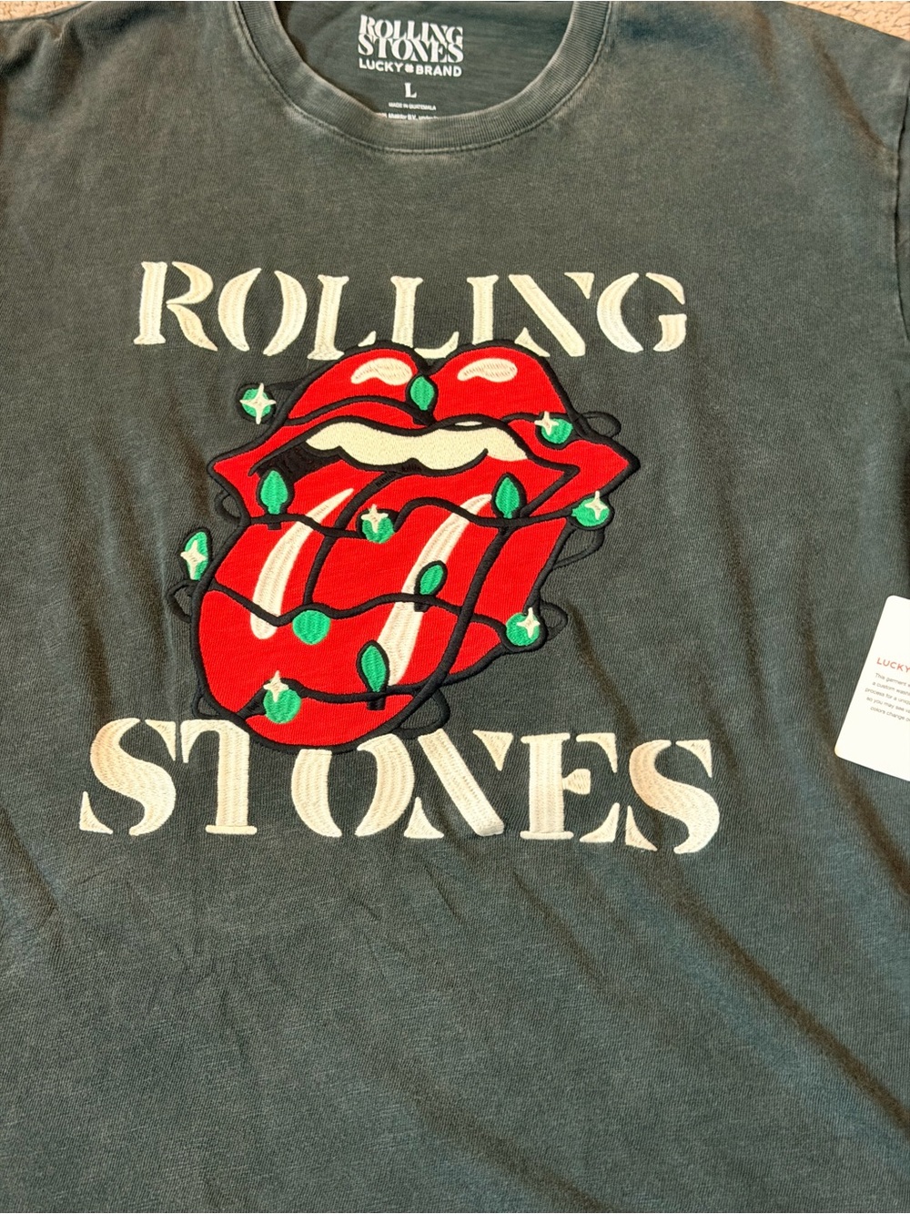 NWT- Lucky Brand Rolling Stones Christmas Lights Tee β Size Large - Picture 11 of 12